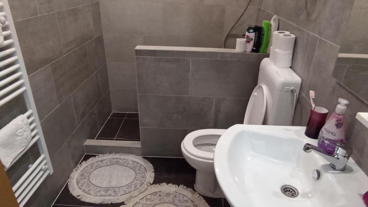 Elita Prenociste Daire Bihać Dış mekan fotoğraf